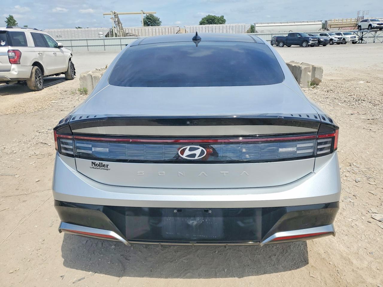 2024 HYUNDAI SONATA SEL photo 11