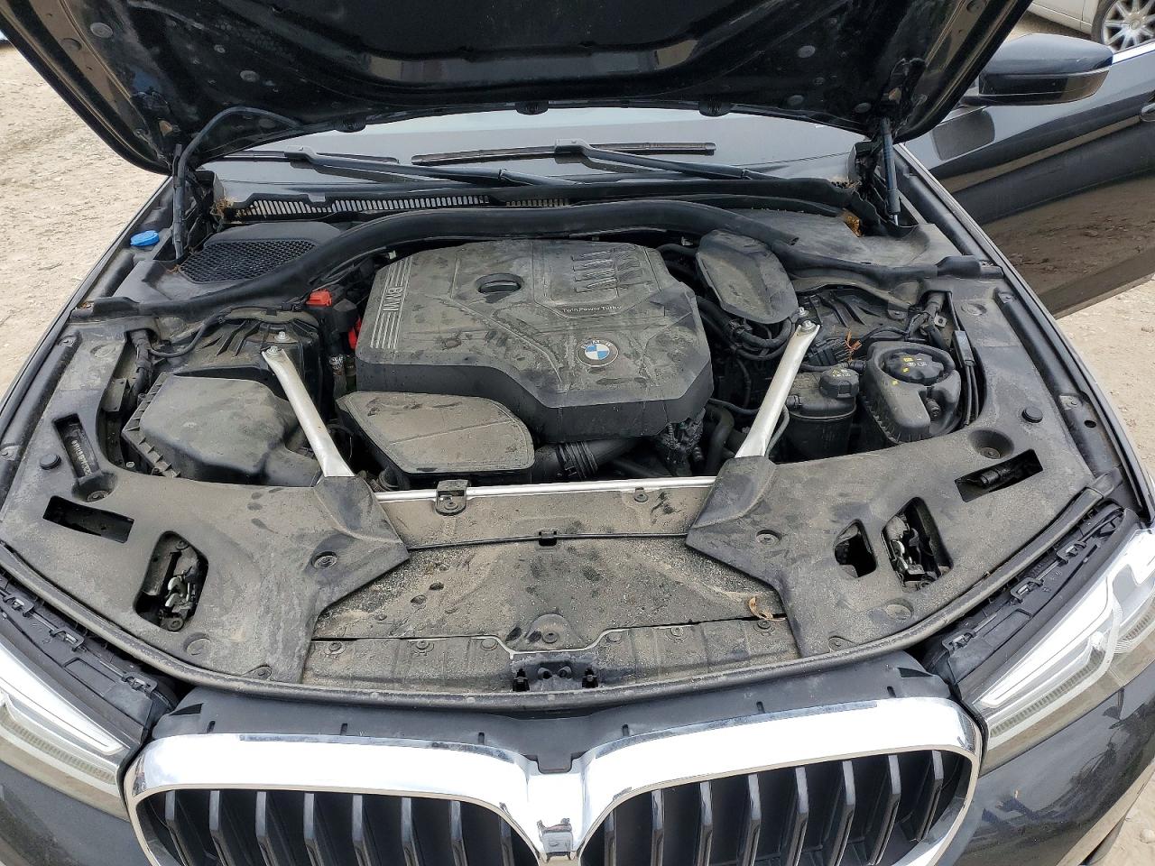 2023 BMW 530 XI photo 21