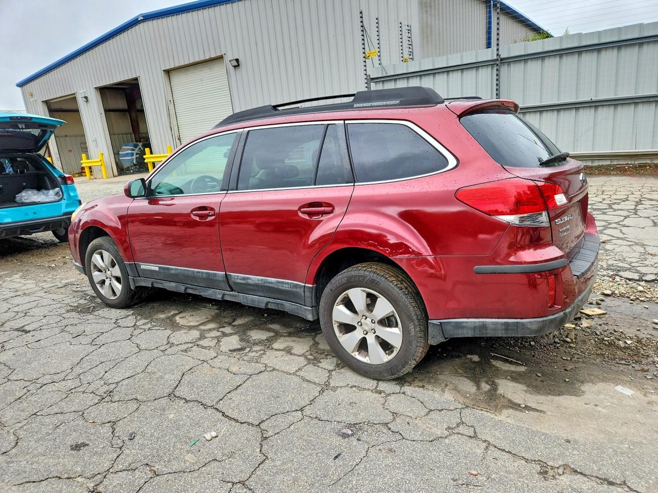 2011 SUBARU OUTBACK 2.5I PREMIUM photo 3