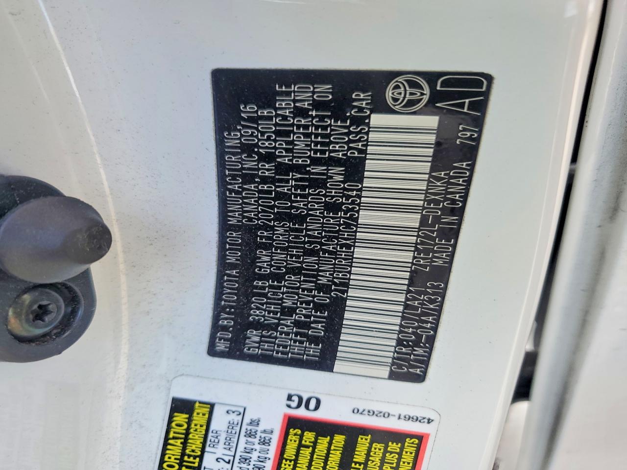 2017 TOYOTA COROLLA XLE photo 13