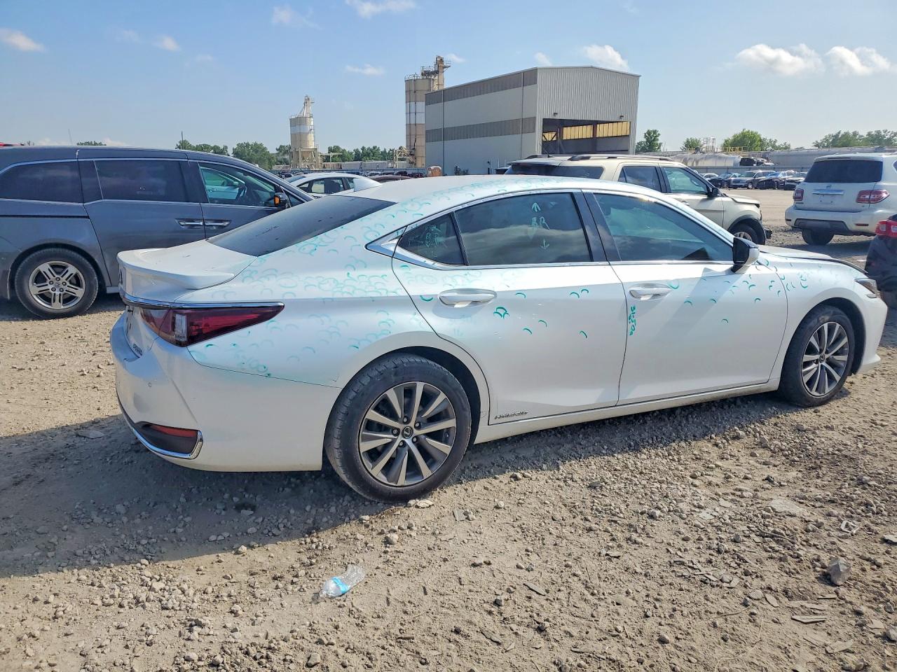 2021 LEXUS ES 300H photo 7