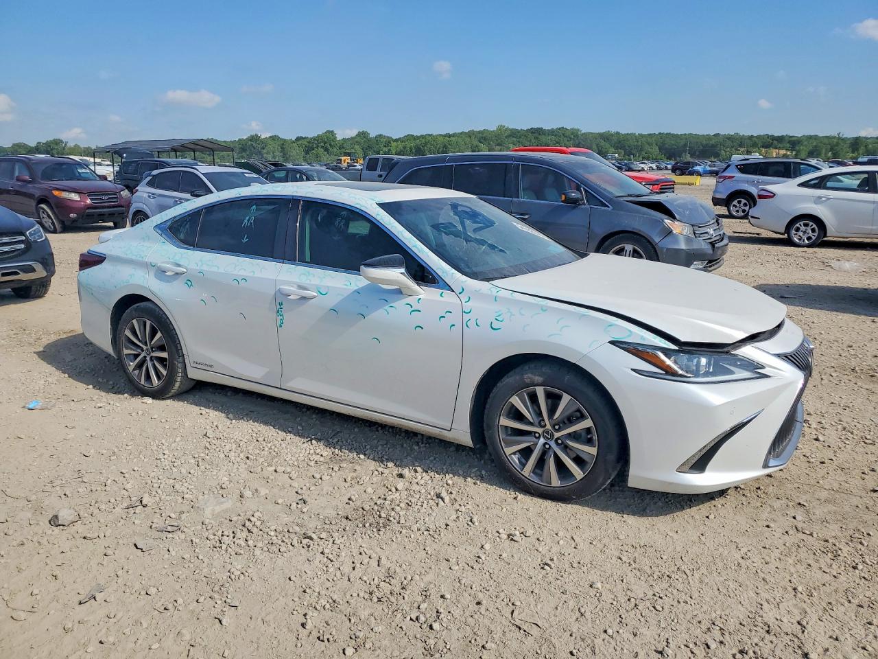2021 LEXUS ES 300H photo 10