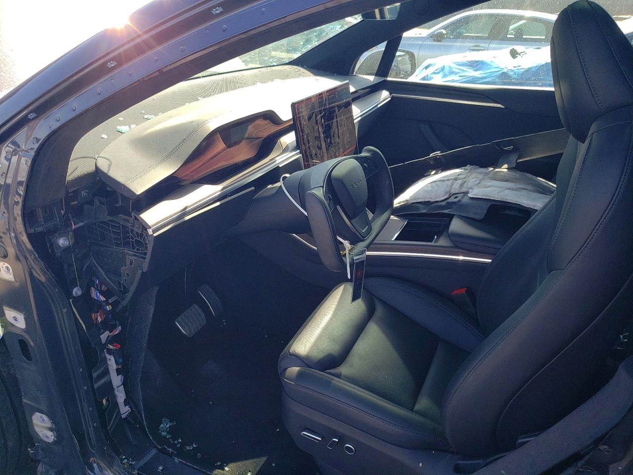 2025 TESLA MODEL X photo 15