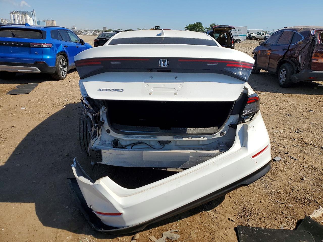 2024 HONDA ACCORD EX photo 6