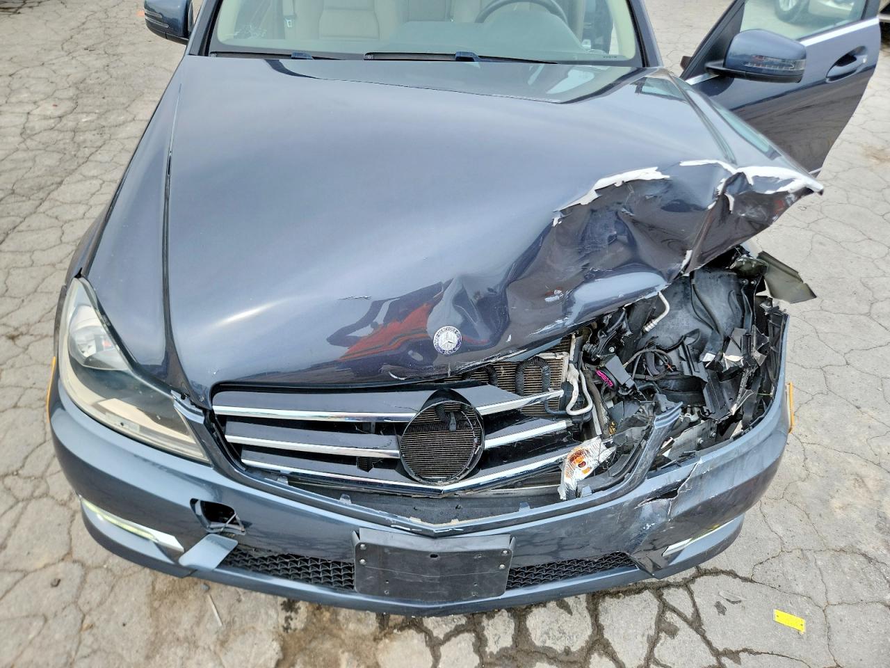 2014 MERCEDES-BENZ C 300 4MATIC photo 31
