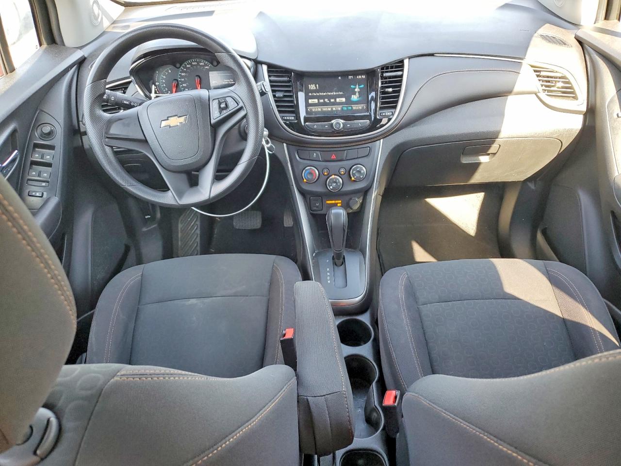 2017 CHEVROLET TRAX LS photo 22