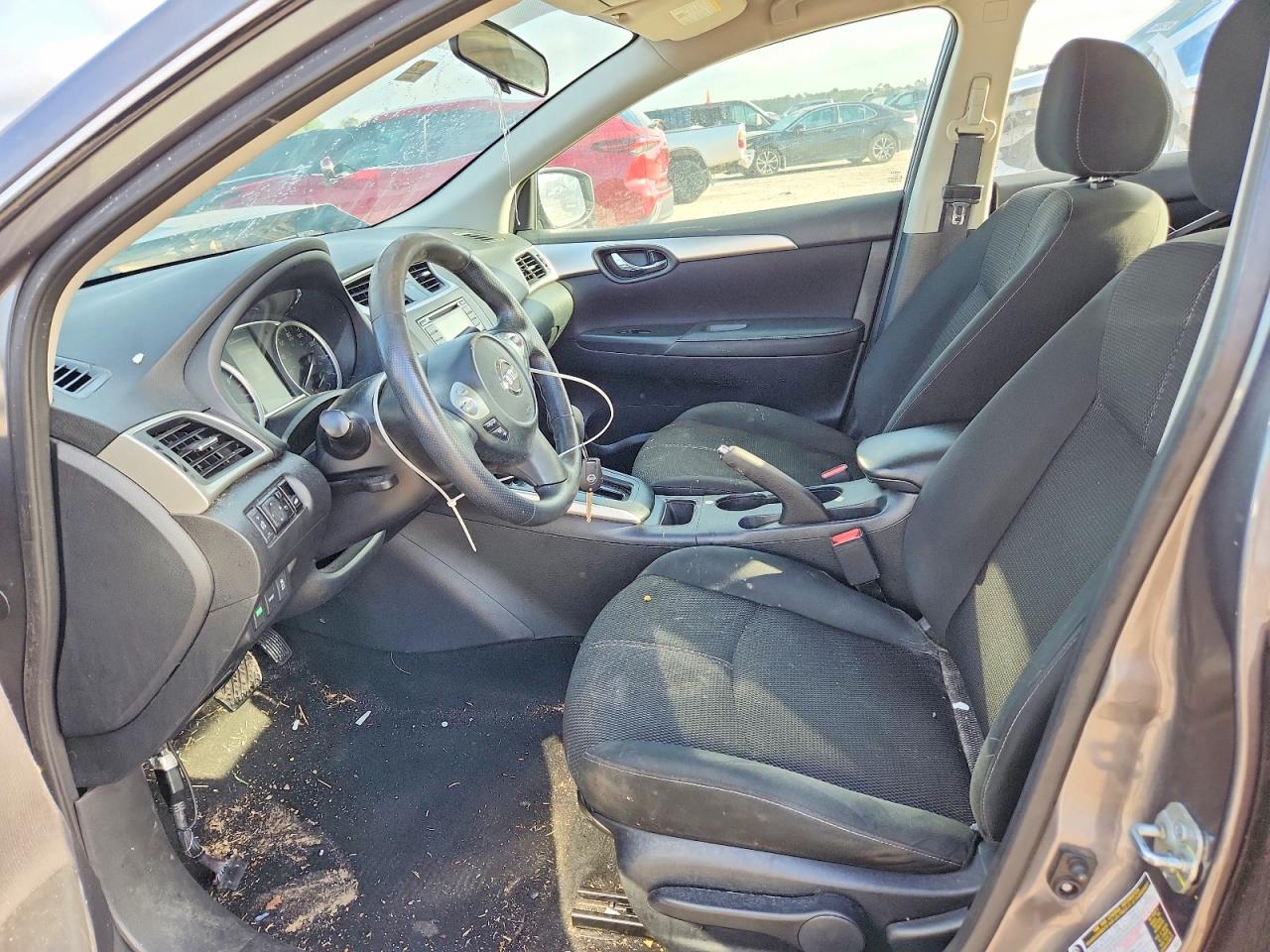 2018 NISSAN SENTRA S photo 13
