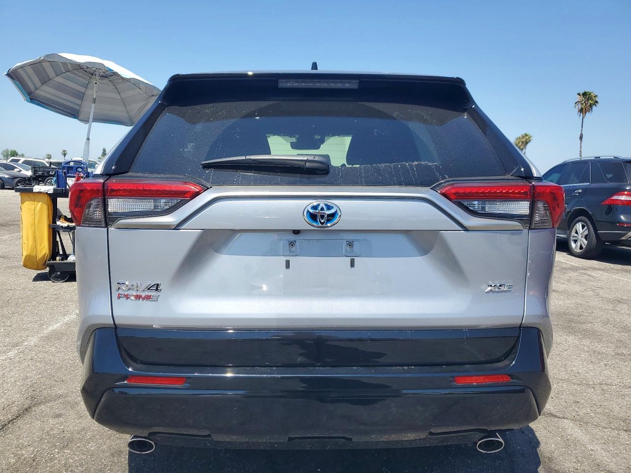 2023 TOYOTA RAV4 PRIME XSE photo 11