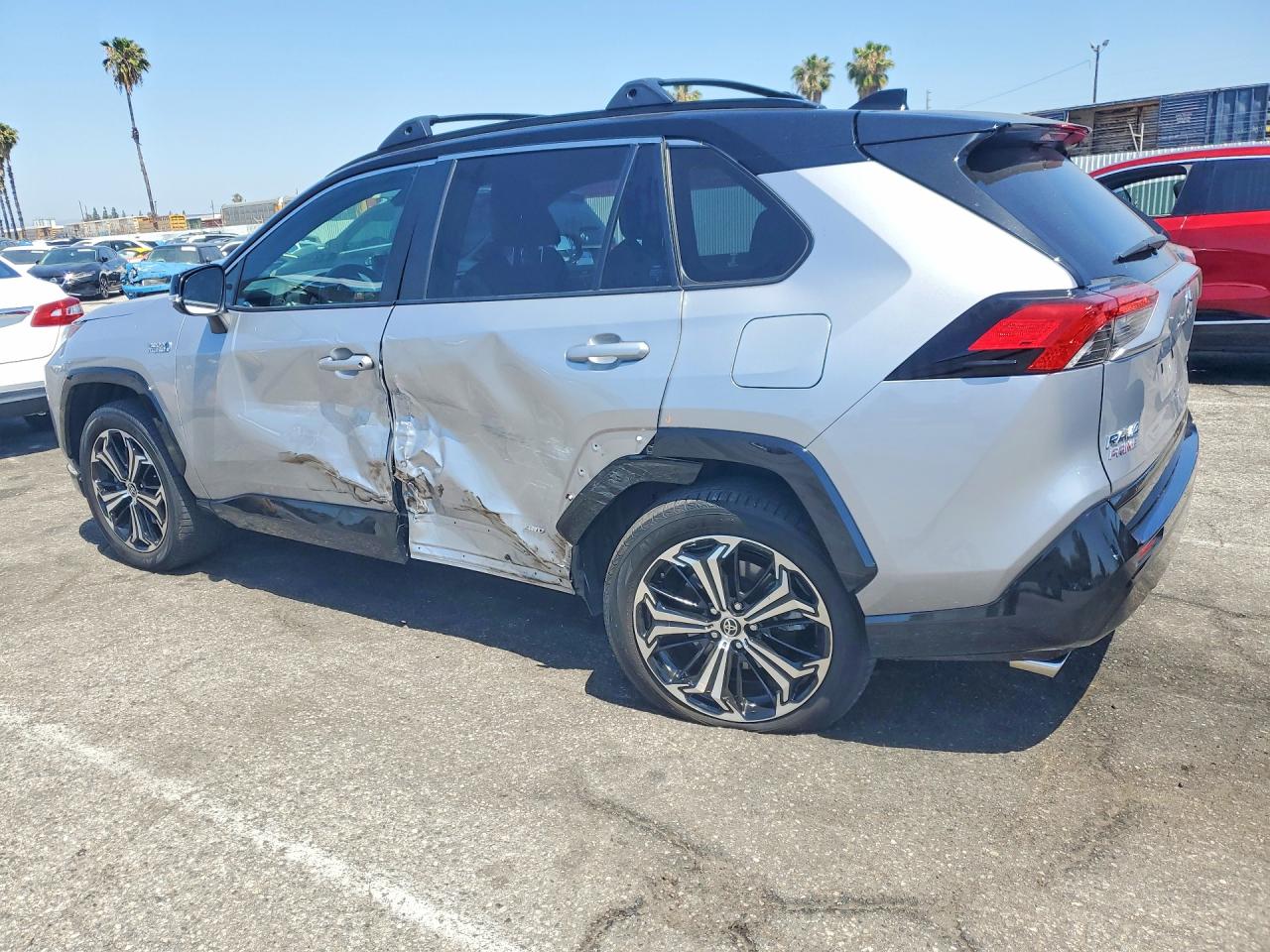2023 TOYOTA RAV4 PRIME XSE photo 3