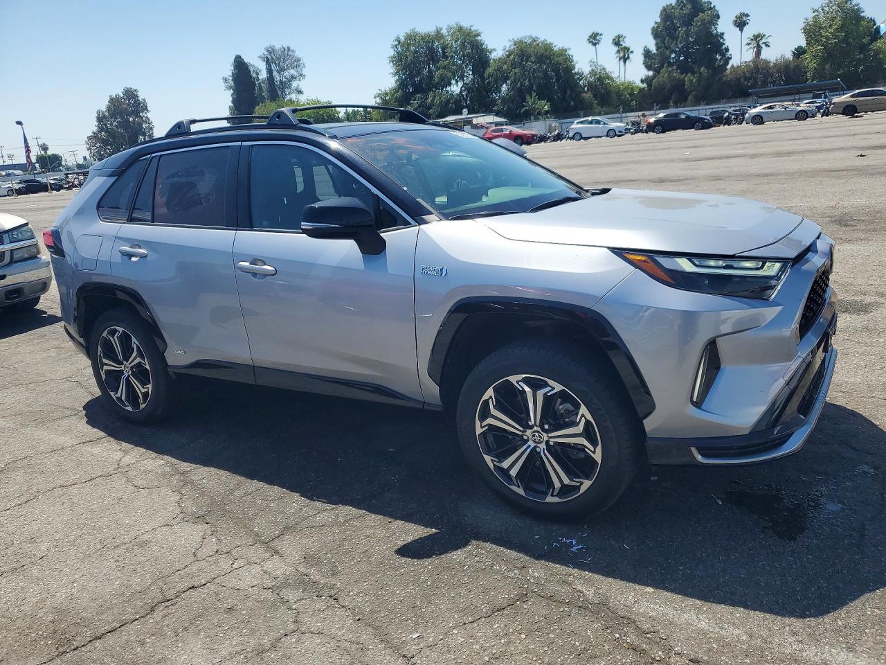 2023 TOYOTA RAV4 PRIME XSE photo 7