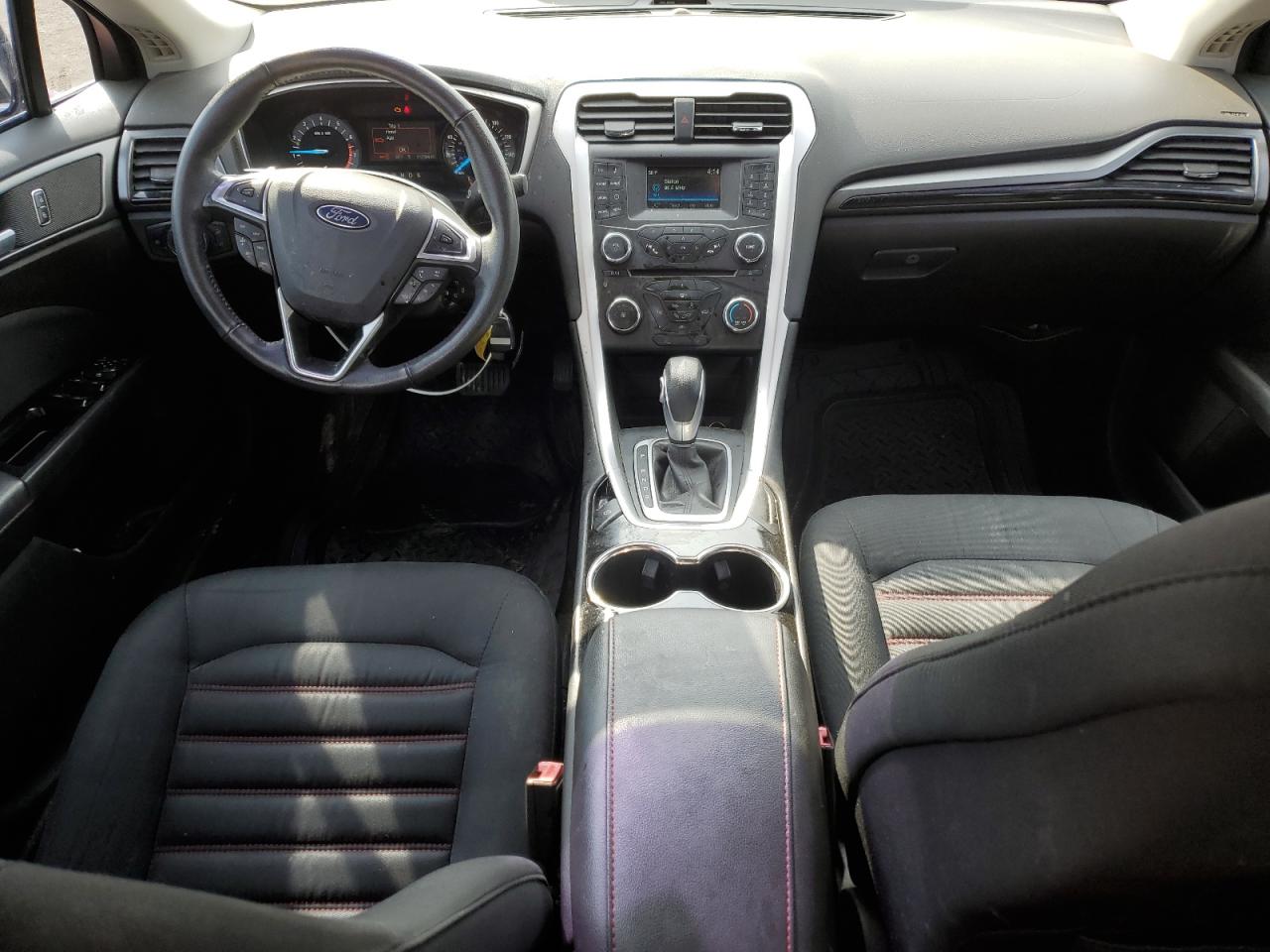 2016 FORD FUSION SE photo 22