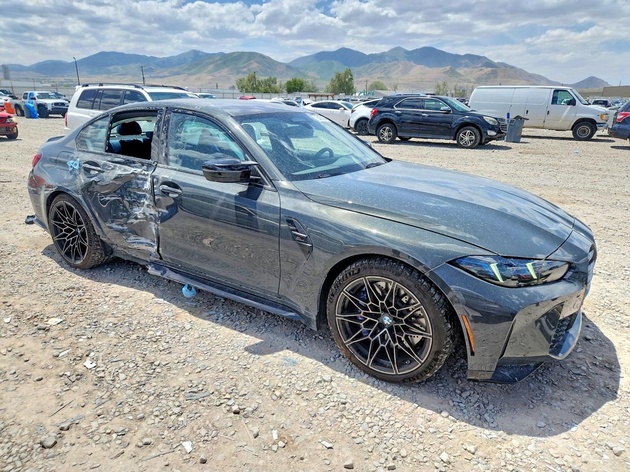 2026 BMW M3 COMPETITION photo 7