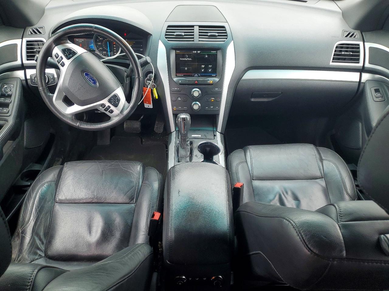 2015 FORD EXPLORER photo 15