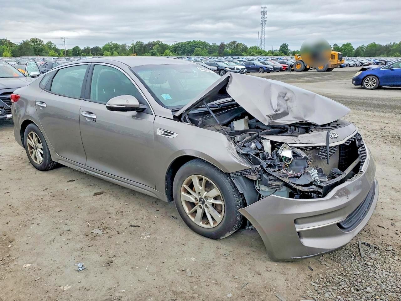 2016 KIA OPTIMA LX photo 4