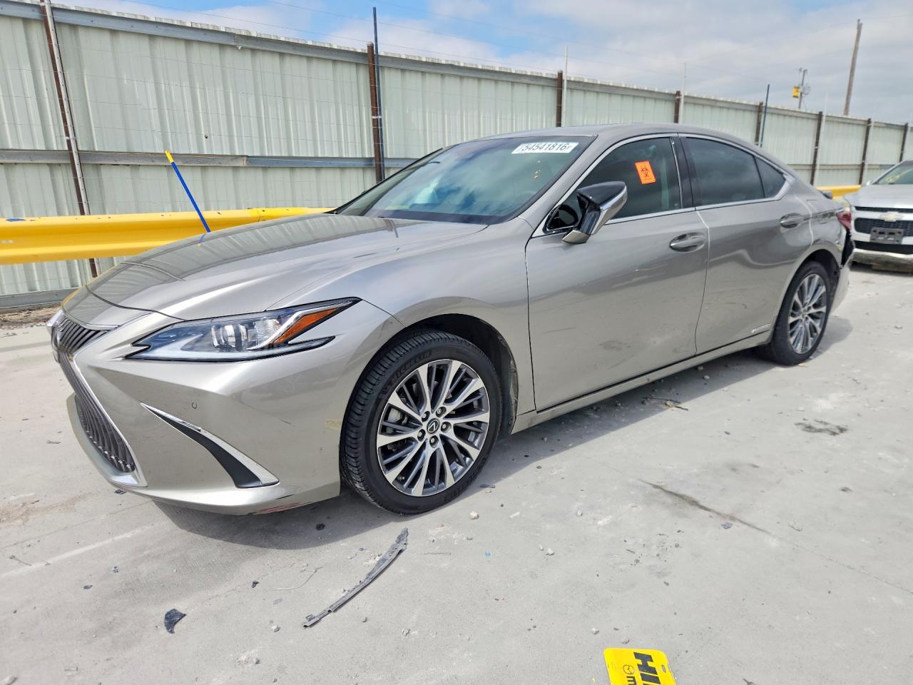 2020 LEXUS ES