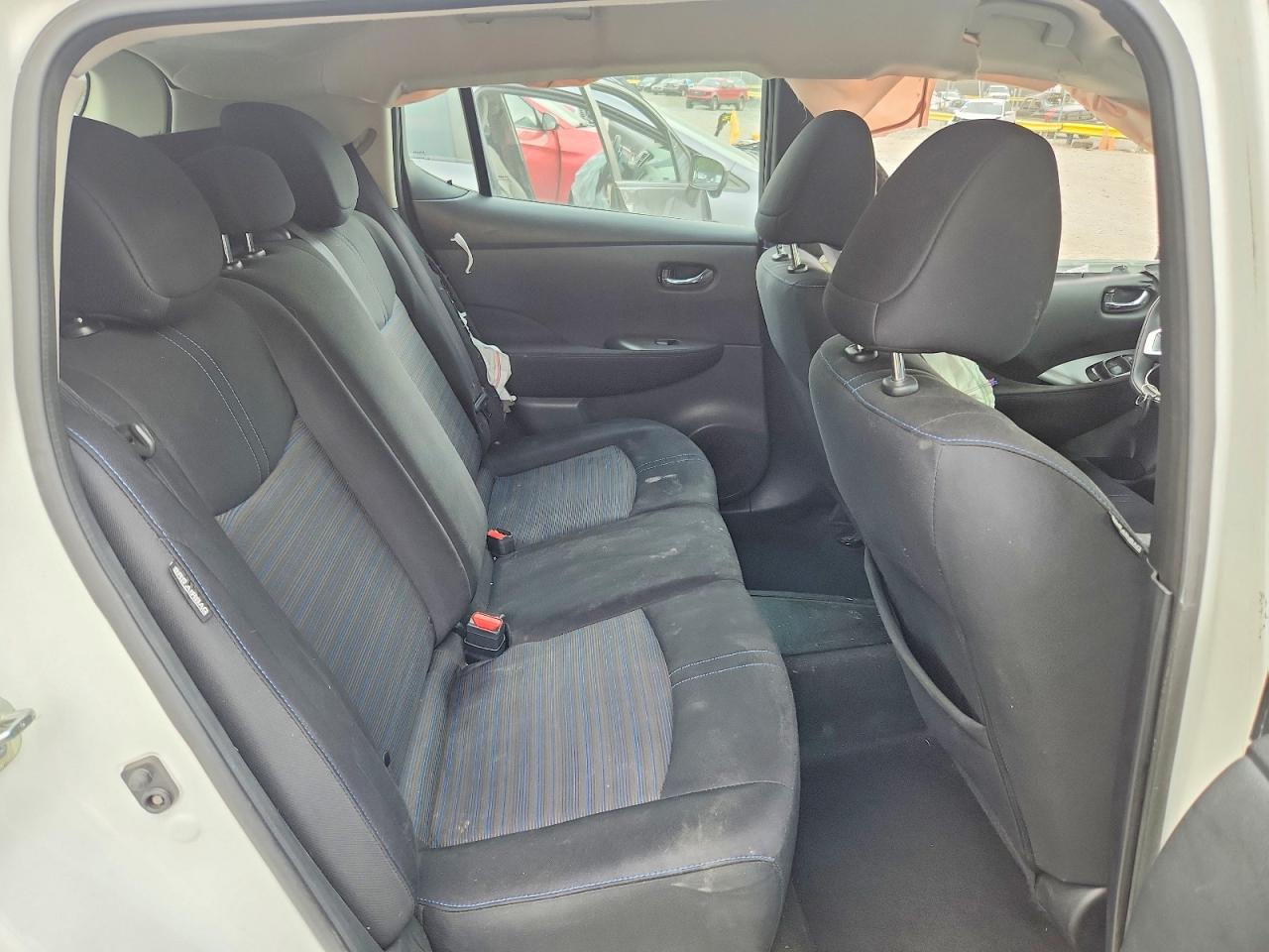 2022 NISSAN LEAF S PLUS photo 28