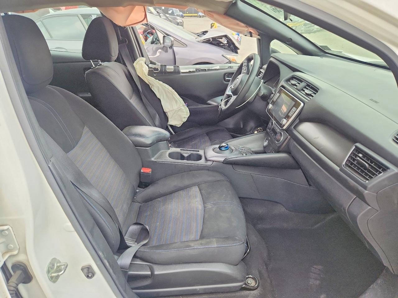 2022 NISSAN LEAF S PLUS photo 19