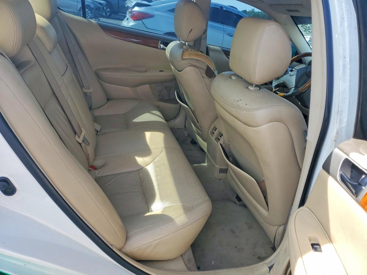 2005 LEXUS ES 330 photo 19