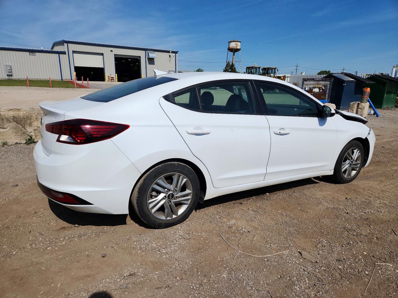 2020 HYUNDAI ELANTRA VALUE EDITION photo 3