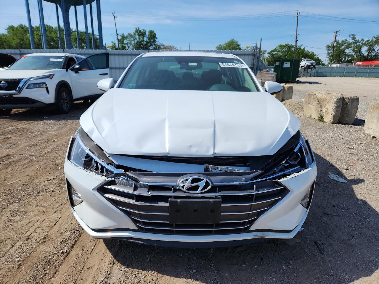 2020 HYUNDAI ELANTRA VALUE EDITION photo 5