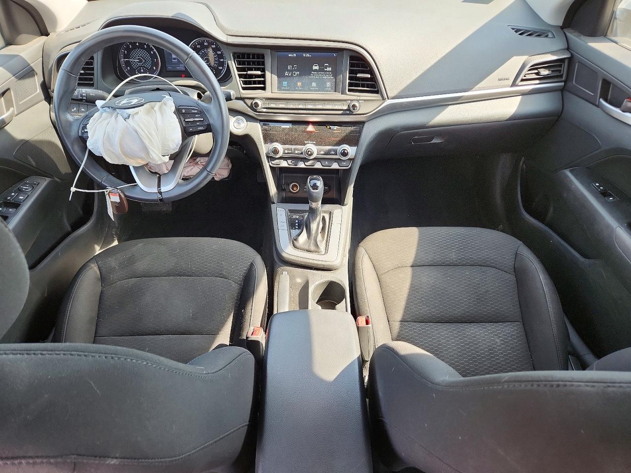 2020 HYUNDAI ELANTRA VALUE EDITION photo 8