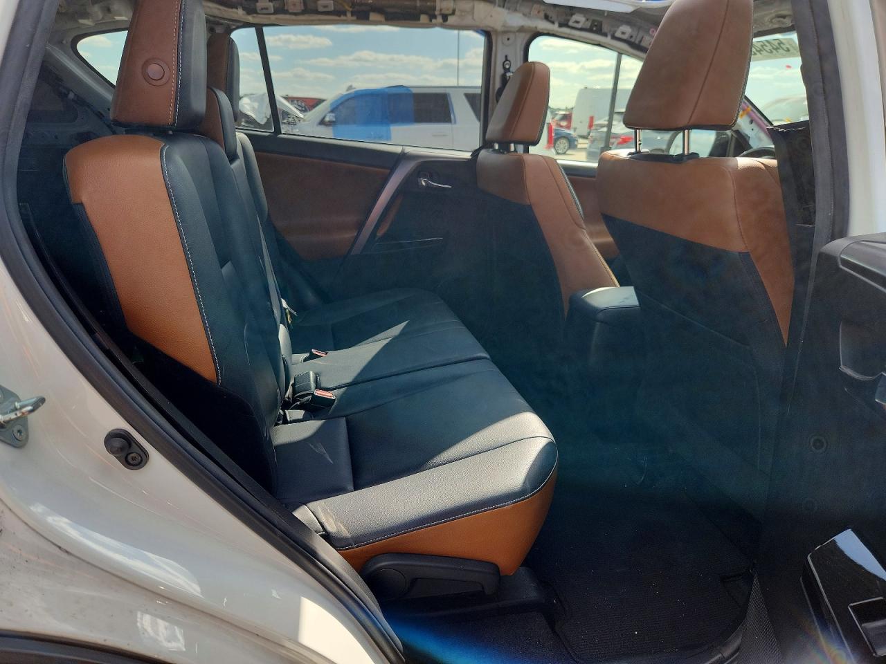 2017 TOYOTA RAV4 SE photo 21