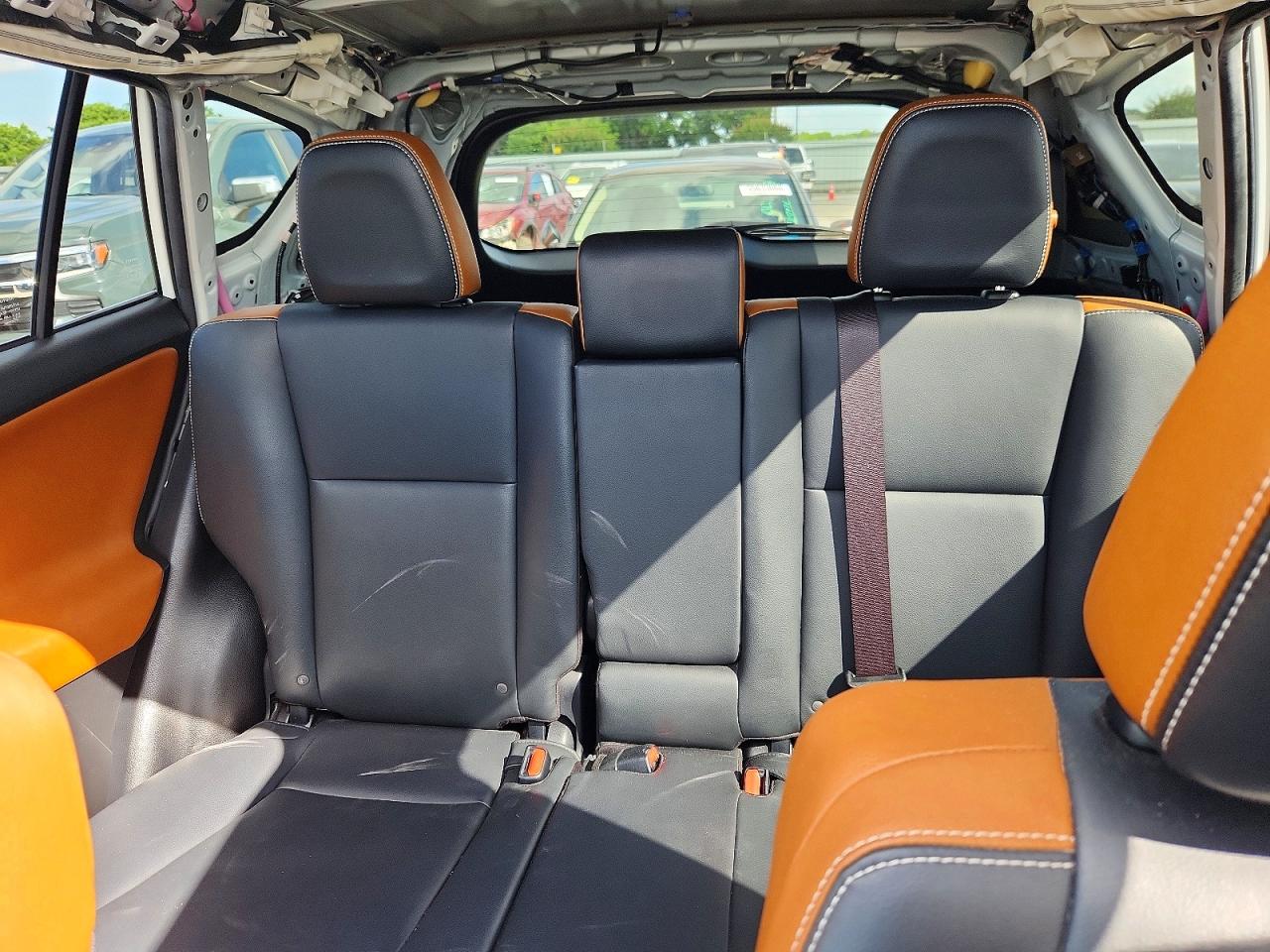 2017 TOYOTA RAV4 SE photo 19