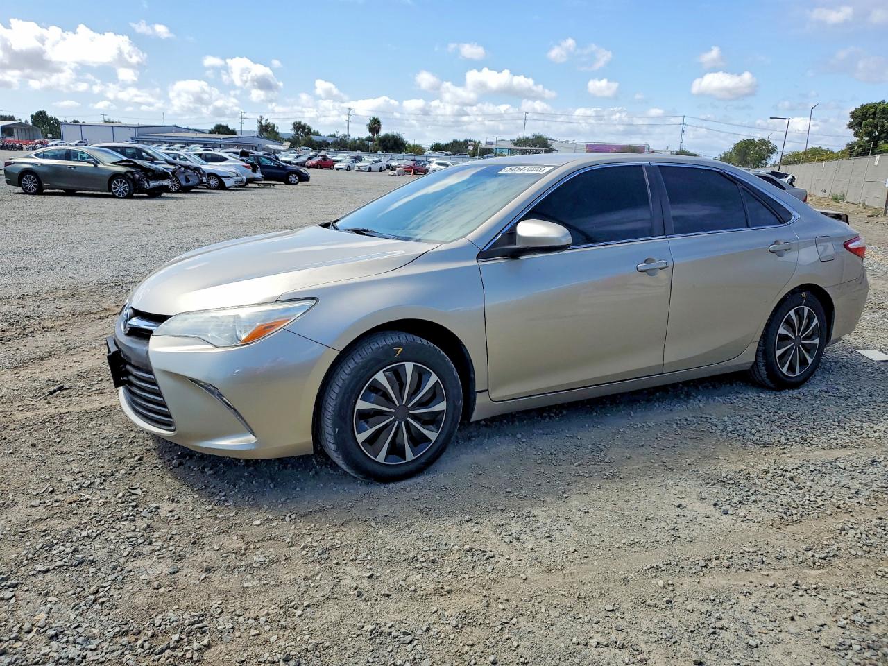 2016 TOYOTA CAMRY
