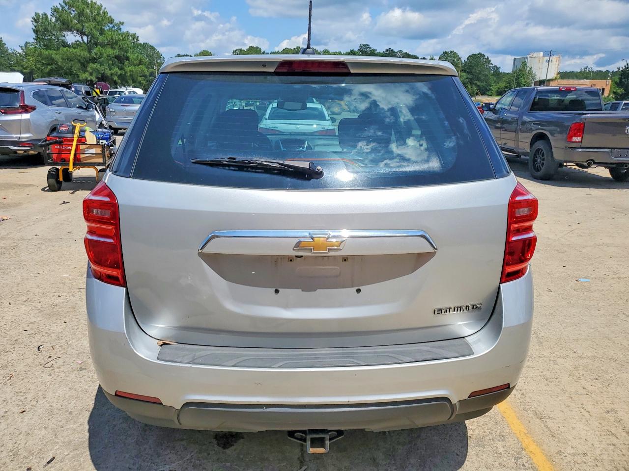 2016 CHEVROLET EQUINOX LS photo 11