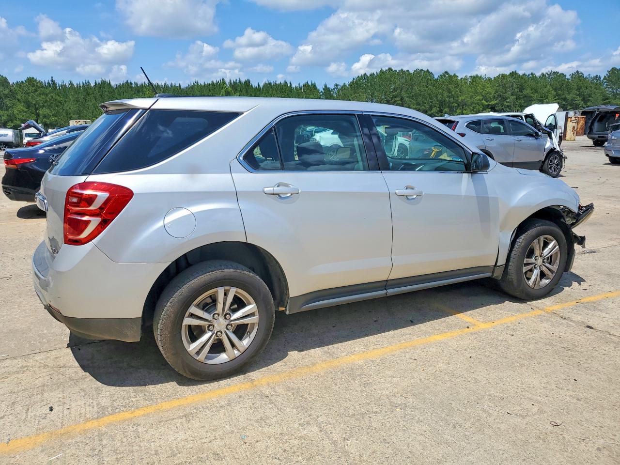 2016 CHEVROLET EQUINOX LS photo 5