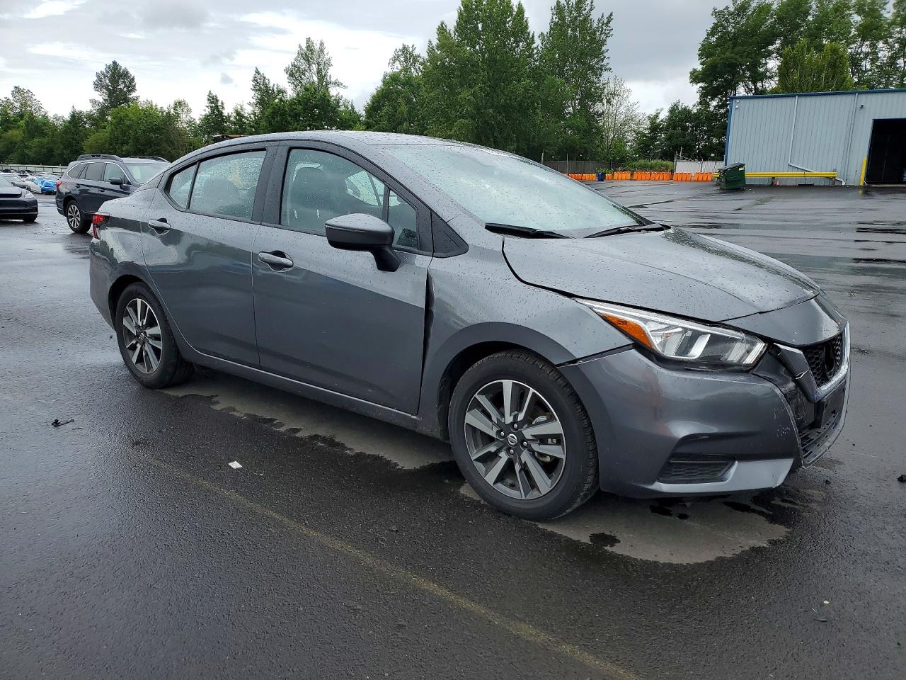 2021 NISSAN VERSA SV photo 10