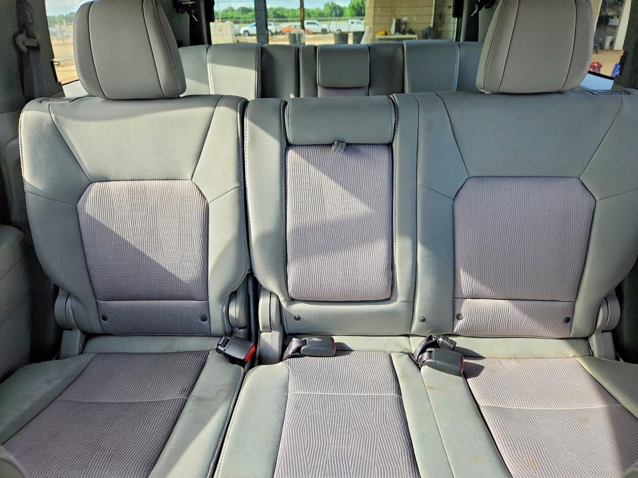 2012 HONDA PILOT EX photo 19