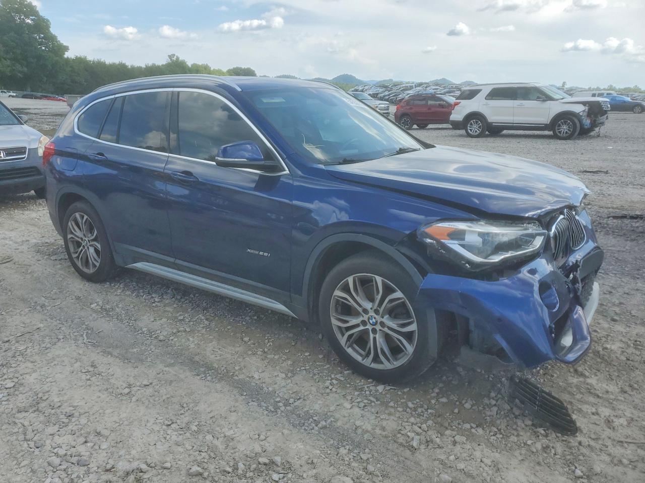 2016 BMW X1 XDRIVE28I photo 4