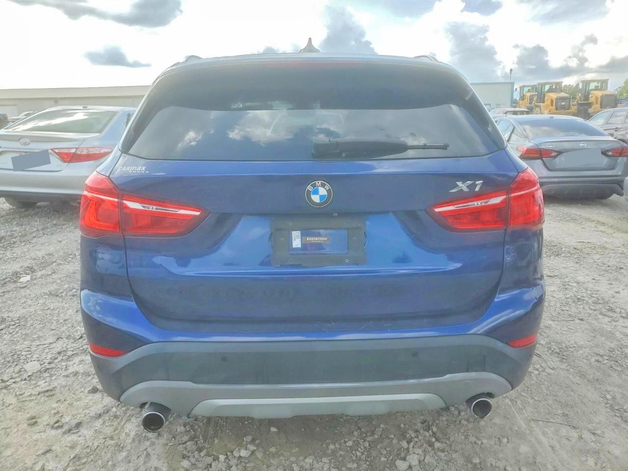 2016 BMW X1 XDRIVE28I photo 6