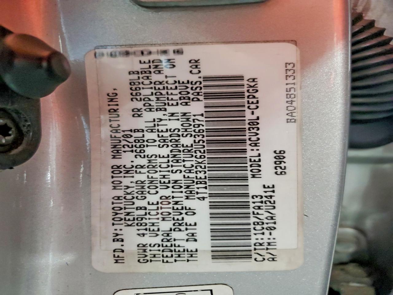 2002 TOYOTA CAMRY XLE photo 12