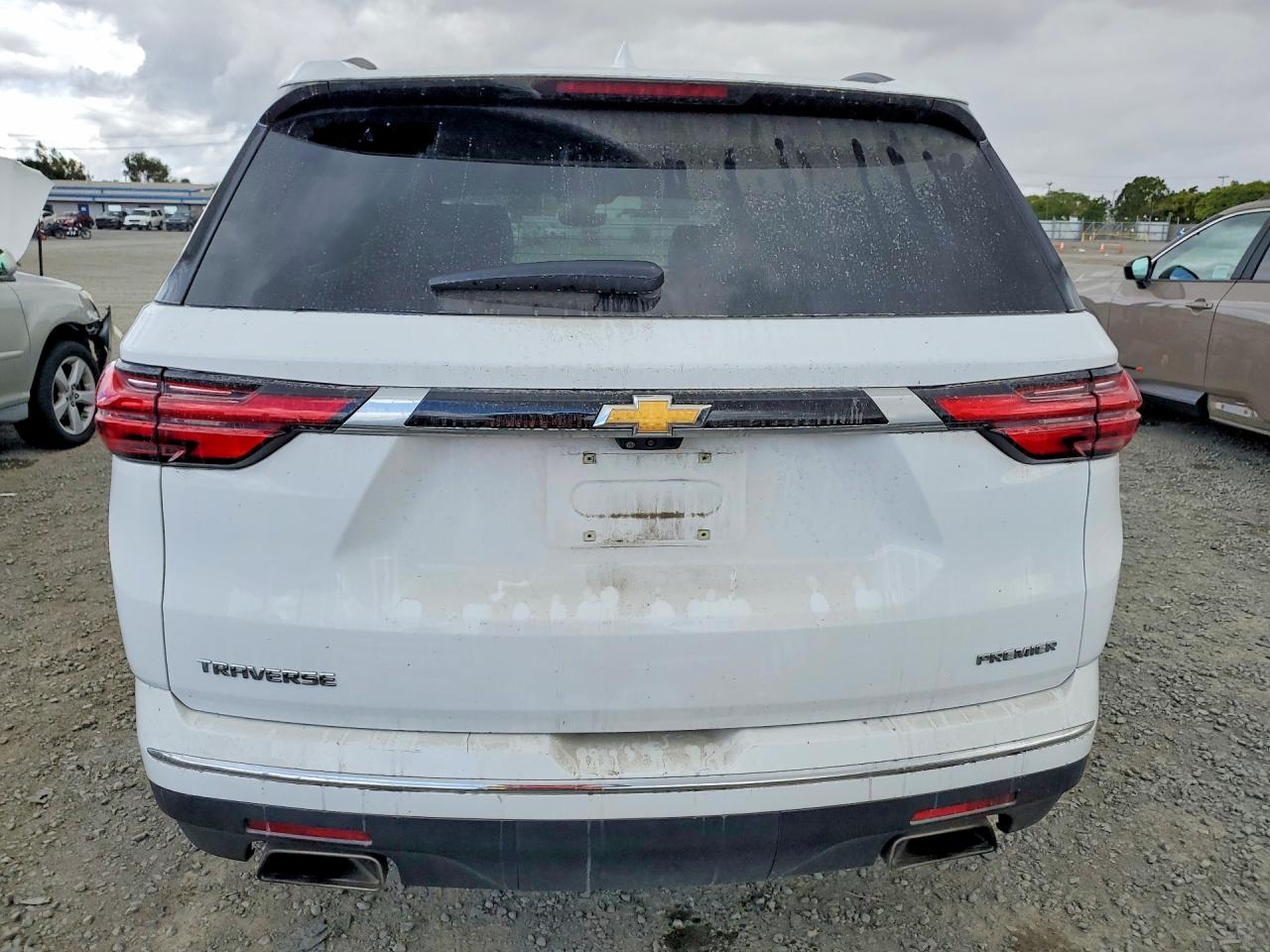 2023 CHEVROLET TRAVERSE PREMIER photo 16