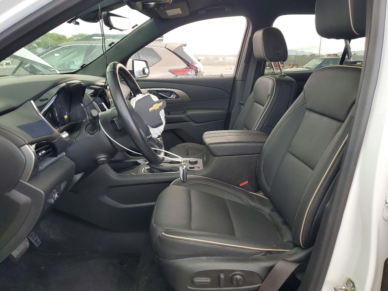 2023 CHEVROLET TRAVERSE PREMIER photo 19