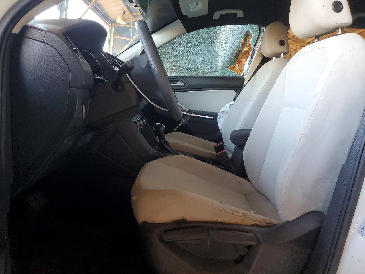 2020 VOLKSWAGEN TIGUAN S photo 13