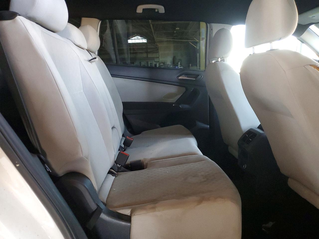 2020 VOLKSWAGEN TIGUAN S photo 21