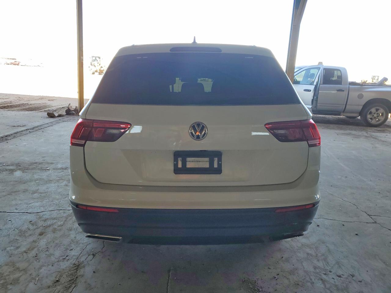 2020 VOLKSWAGEN TIGUAN S photo 11