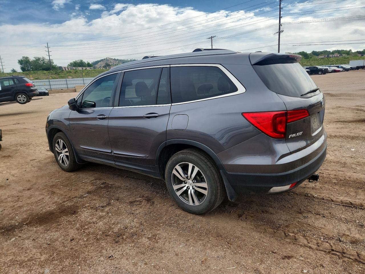 2016 HONDA PILOT EXL photo 3