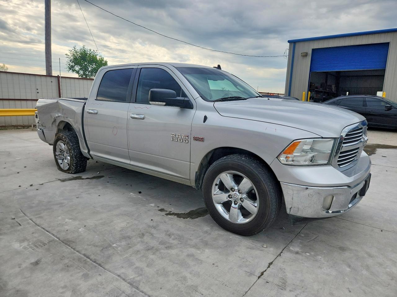2017 RAM 1500 SLT photo 10