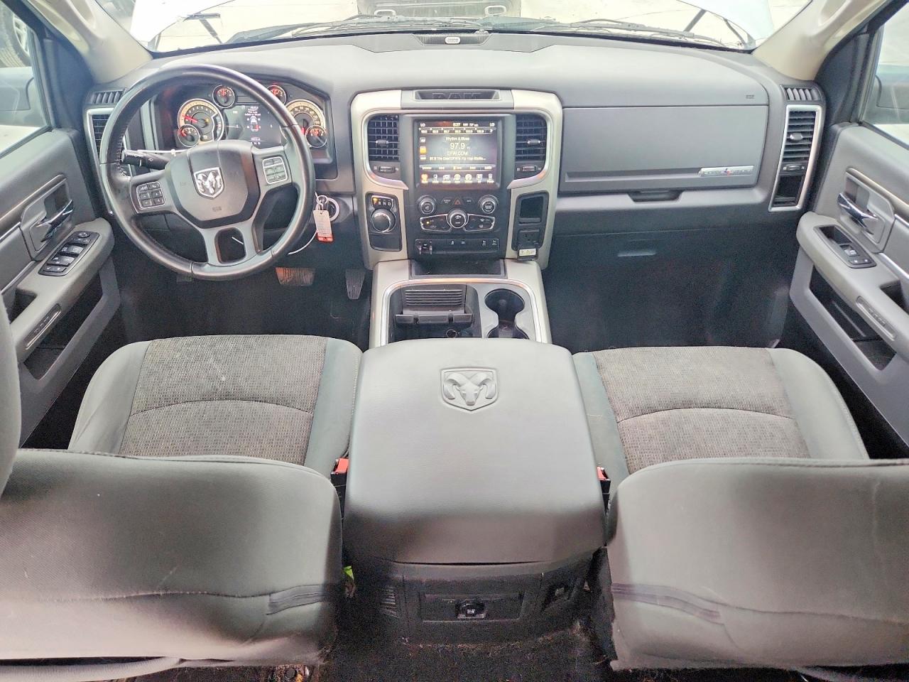 2017 RAM 1500 SLT photo 22