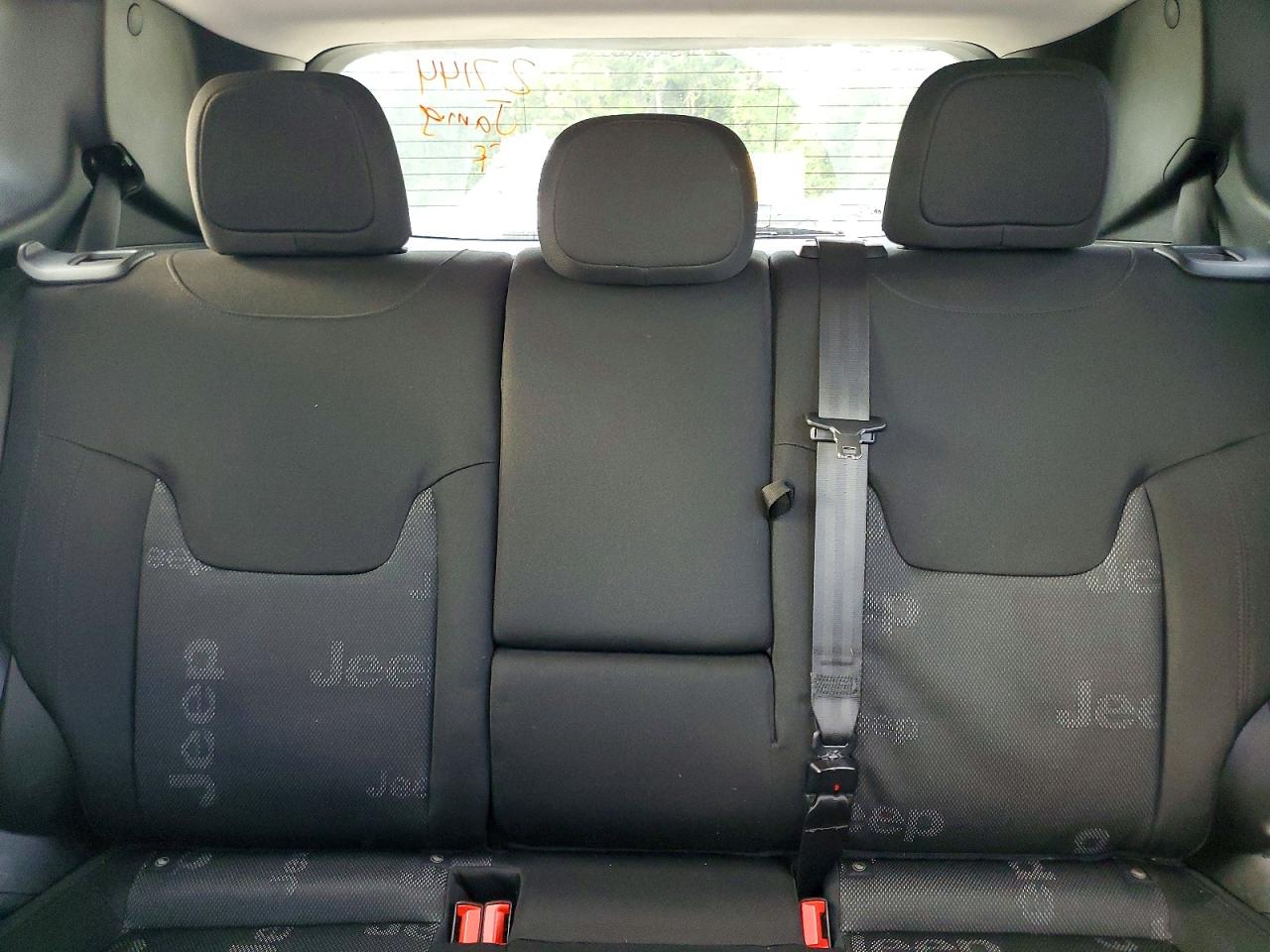 2017 JEEP RENEGADE LATITUDE photo 10