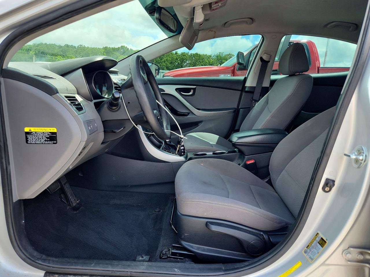 2015 HYUNDAI ELANTRA SE photo 13