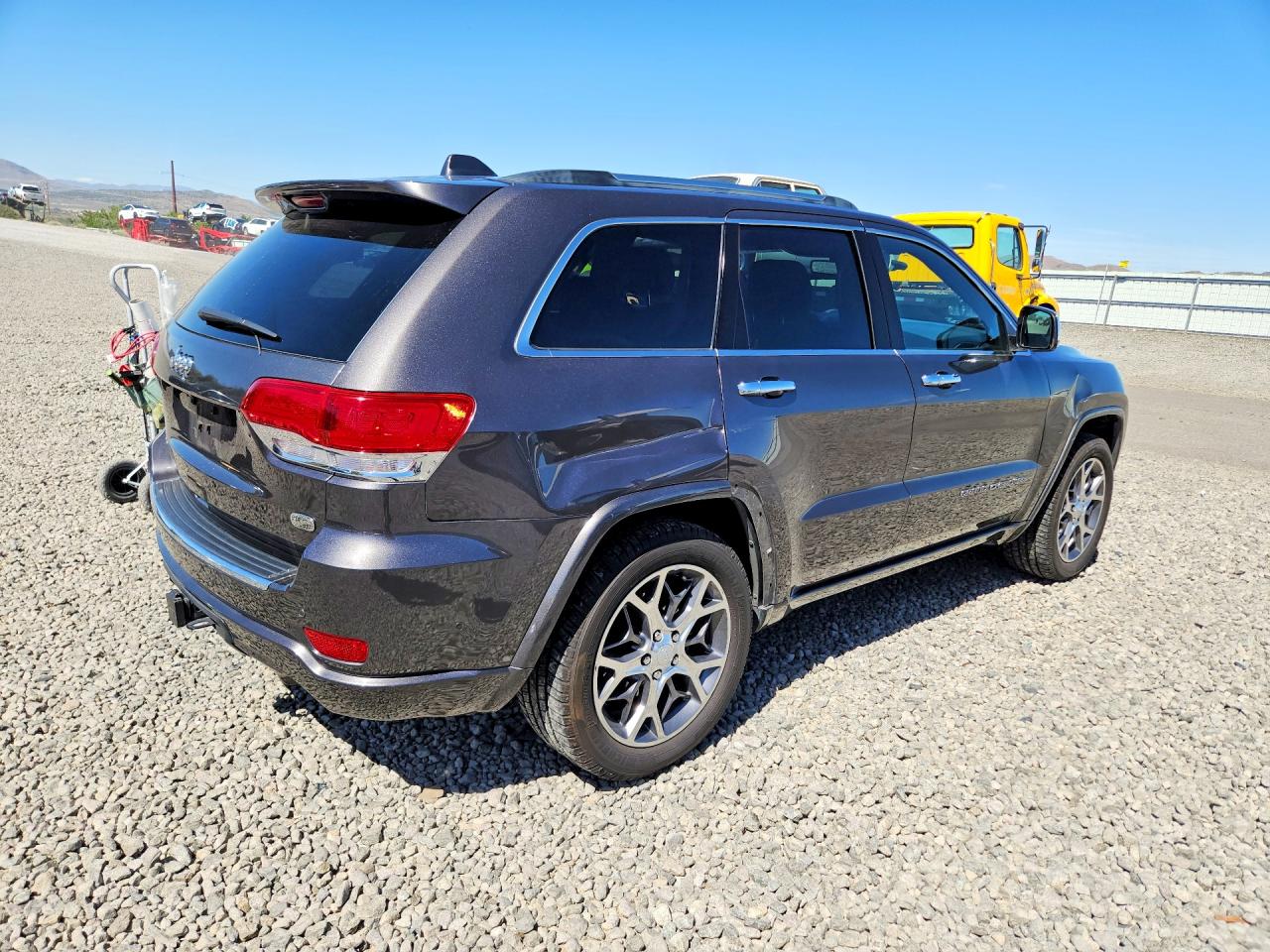 2020 JEEP GRAND CHEROKEE OVERLAND photo 7
