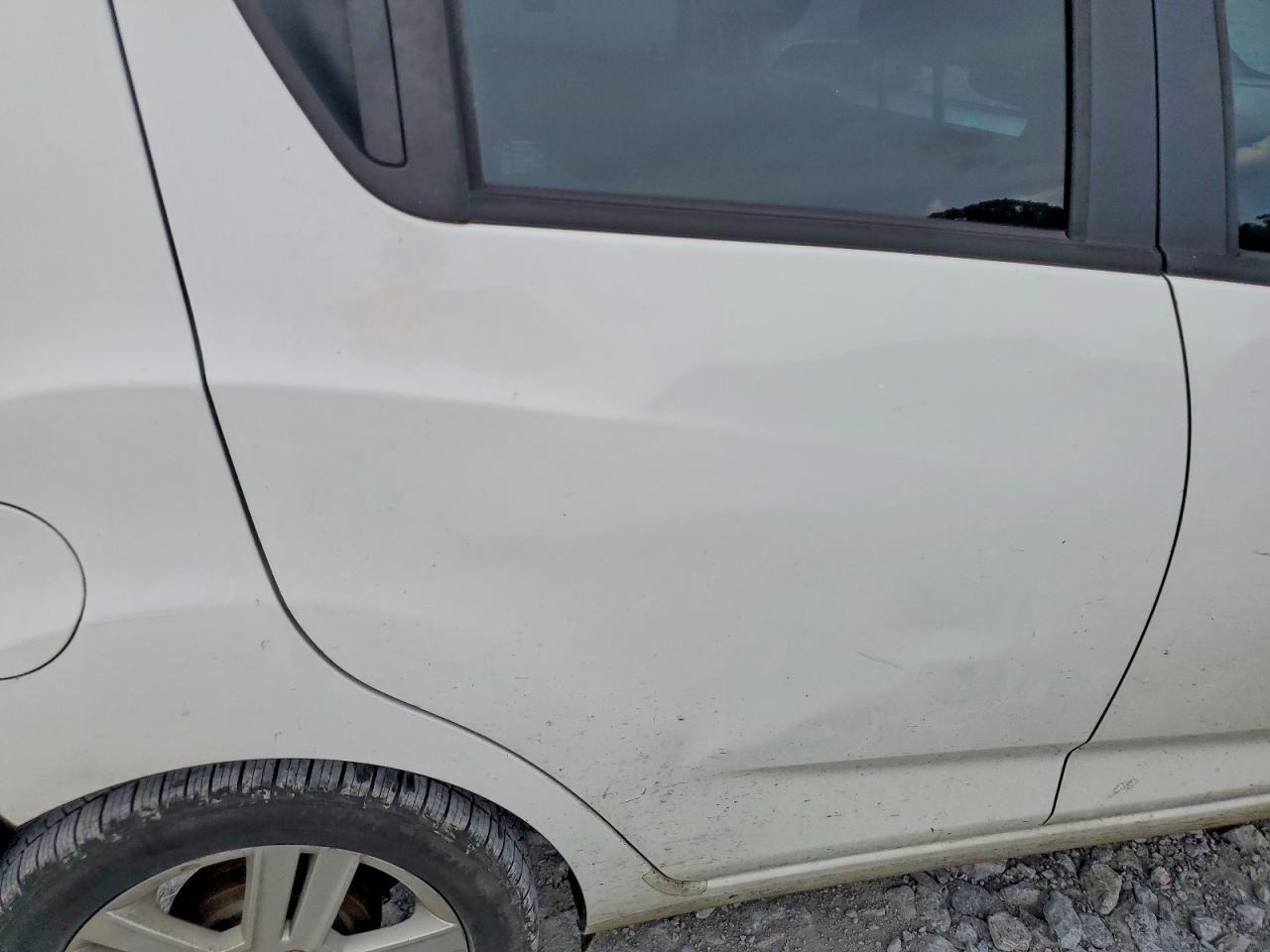 2015 CHEVROLET SPARK 1LT photo 10