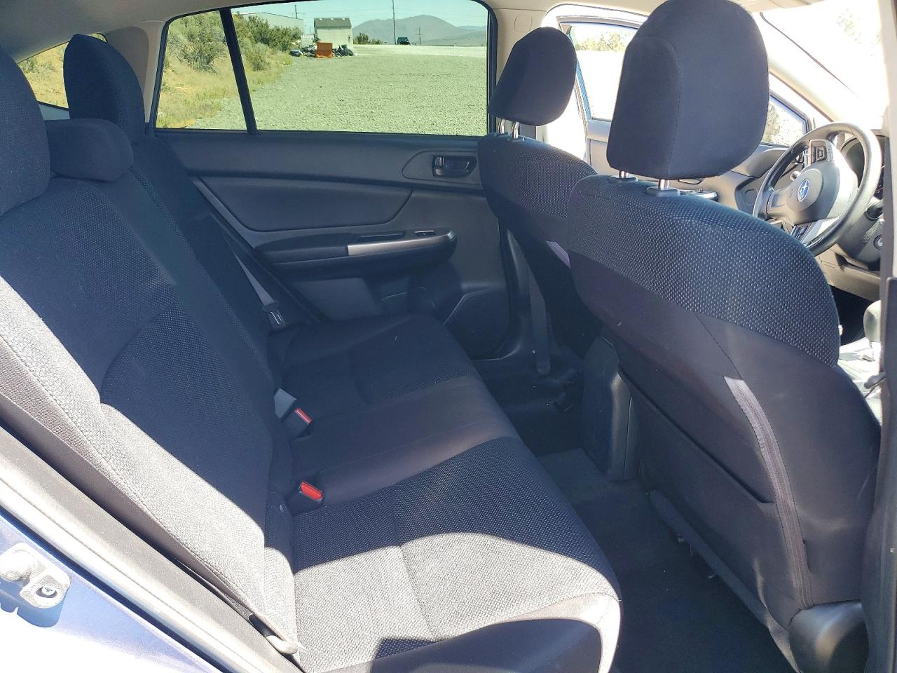 2015 SUBARU IMPREZA photo 31