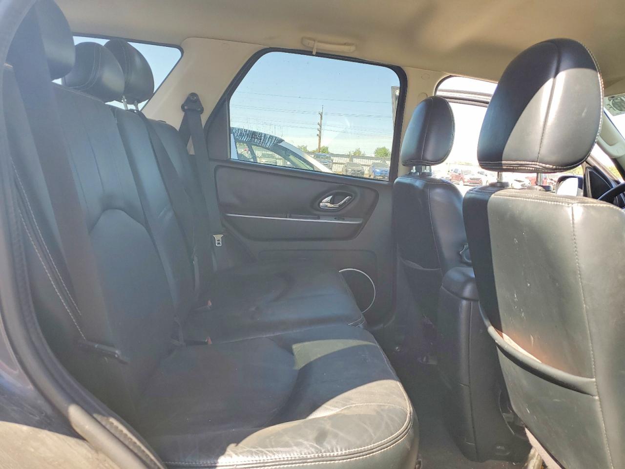 2005 MERCURY MARINER photo 31