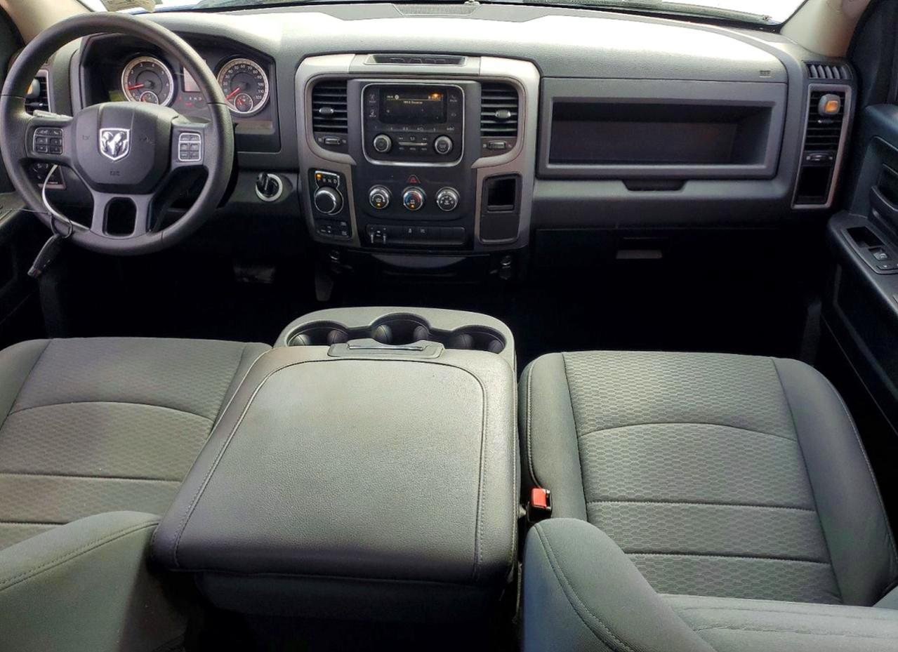 2017 RAM 1500 ST photo 8